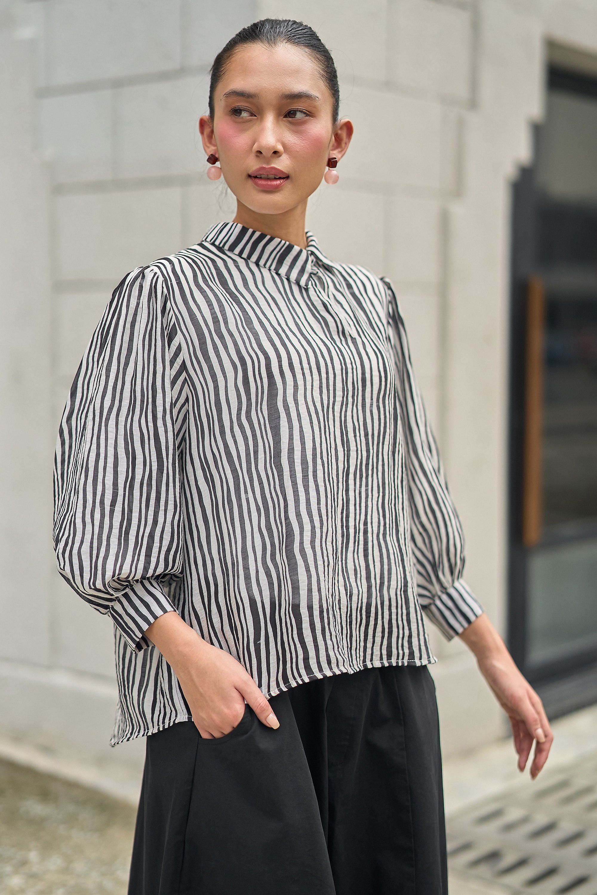 CELESTE TOP IN CAVIAR