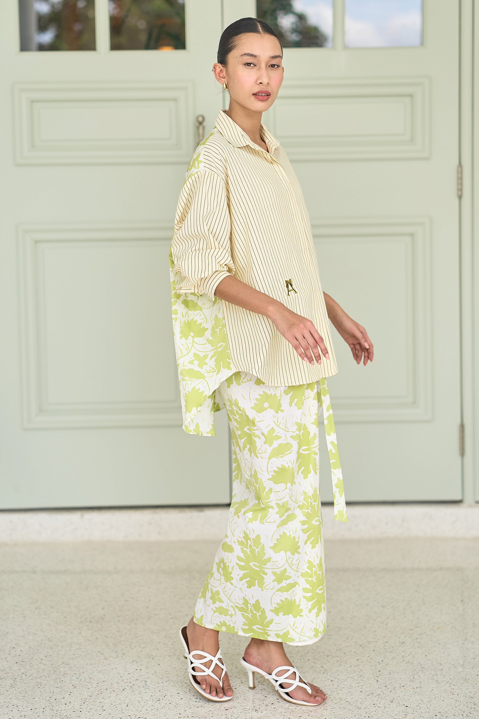 HEART TOP BATIK MONSTERA