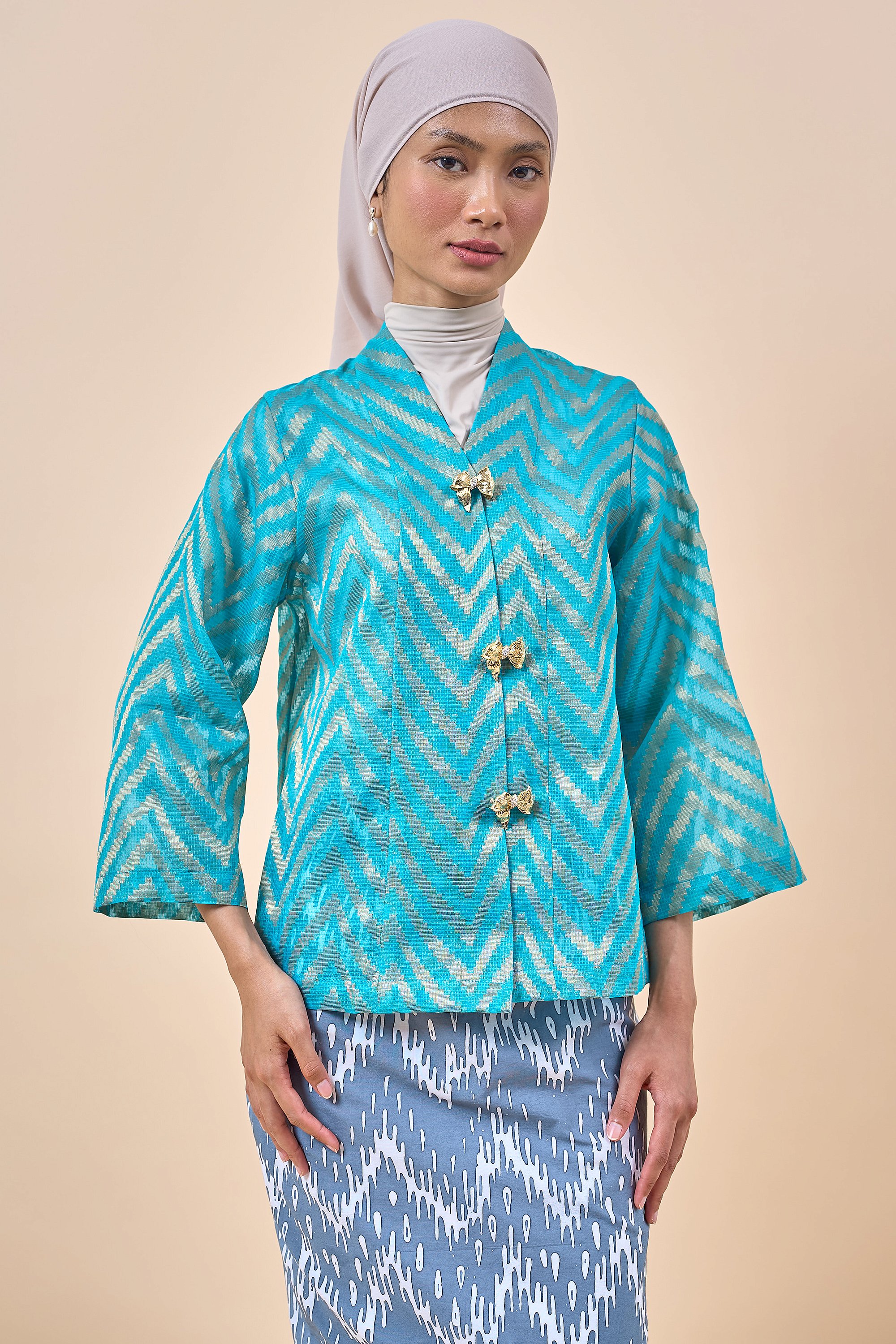 KEMBANG KEBAYA IN AQUA