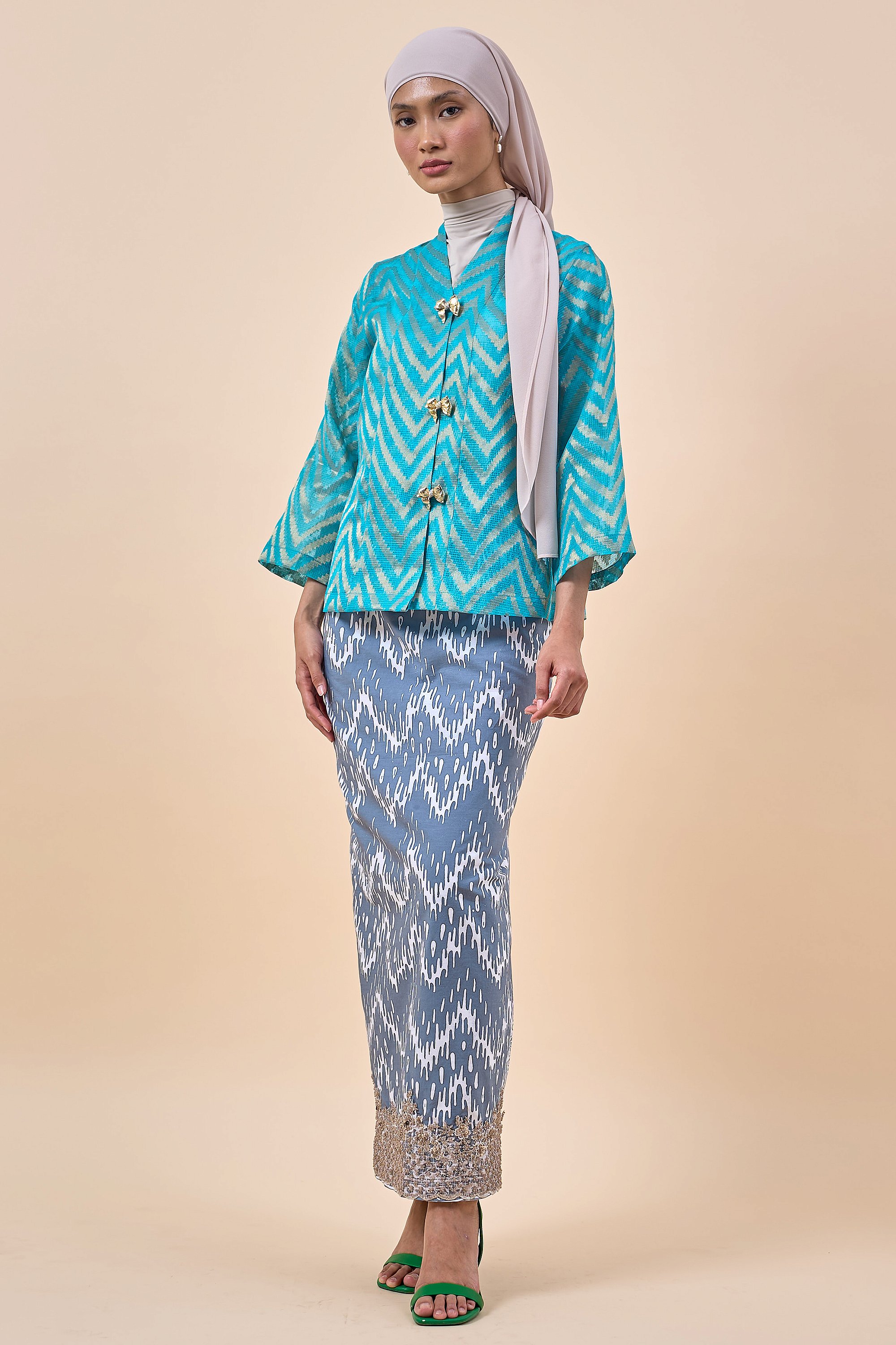 KEMBANG KEBAYA IN AQUA