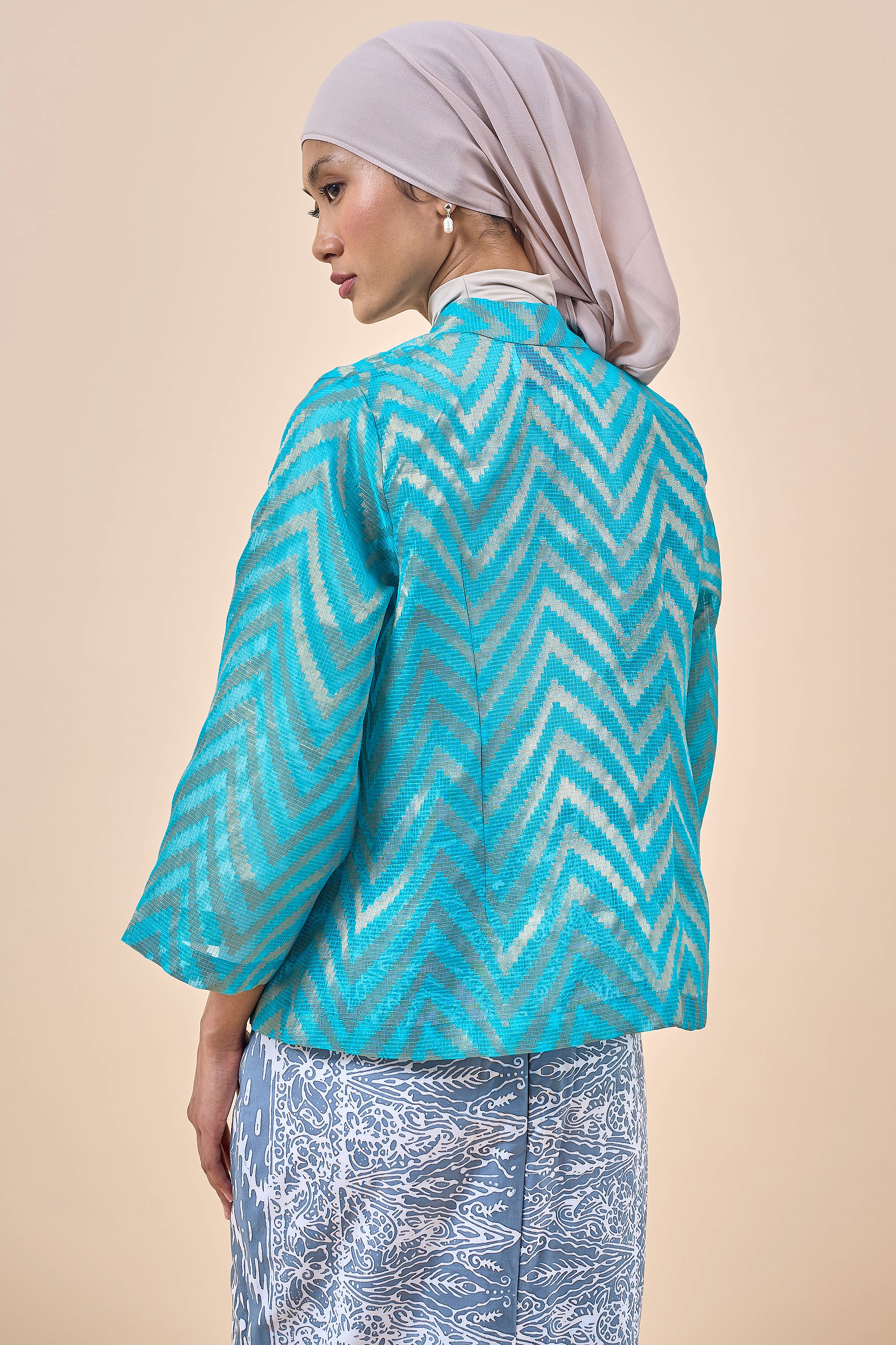 KEMBANG KEBAYA IN AQUA
