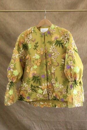 AMAYA TOP IN FULL LACE GOLDEN MEADOW