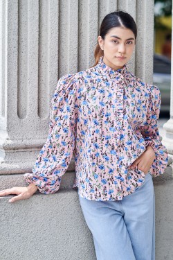 CAMILLE TOP IN BLUE PEONIES