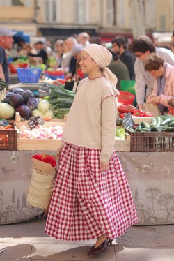 AIX CHECKERED SKIRT IN MAROON