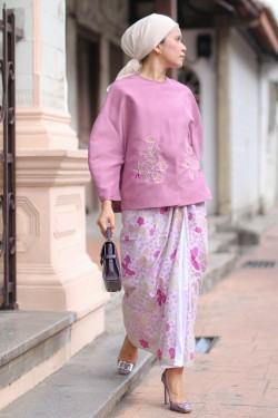 AMAYA BATIK SKIRT IN LILAC