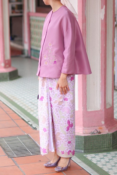 AMAYA BATIK SKIRT IN LILAC
