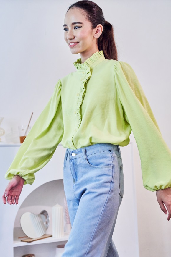 CAMILLE TOP IN LIME GREEN