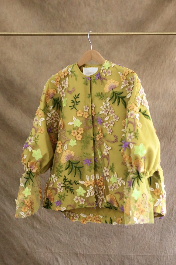 AMAYA TOP IN FULL LACE GOLDEN MEADOW