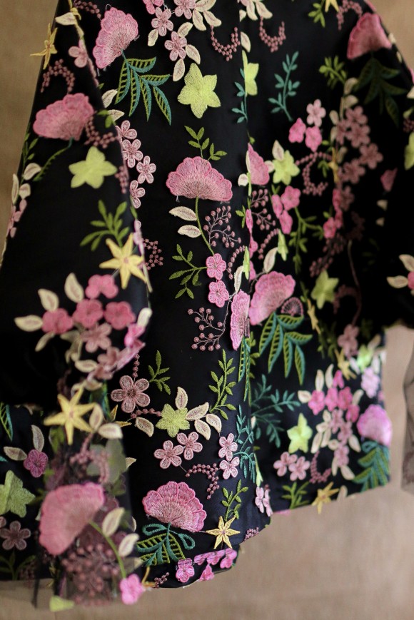 AMAYA TOP IN FULL LACE MIDNIGHT BLOOM