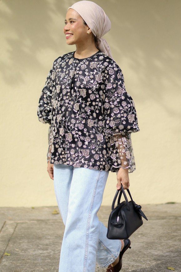 AMAYA TOP IN FULL BEADED BLACK