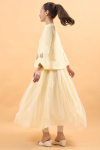 LUNA TOP IN BUTTER YELLOW