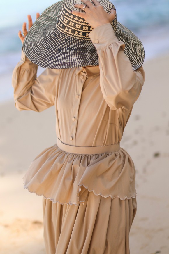 MALAI TOP IN SAND
