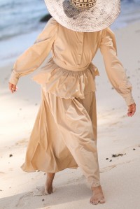 MALAI TOP IN SAND