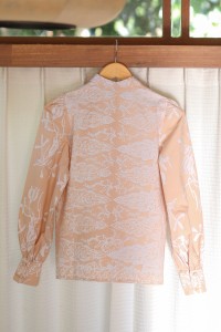 PUSPITA TOP IN SAND